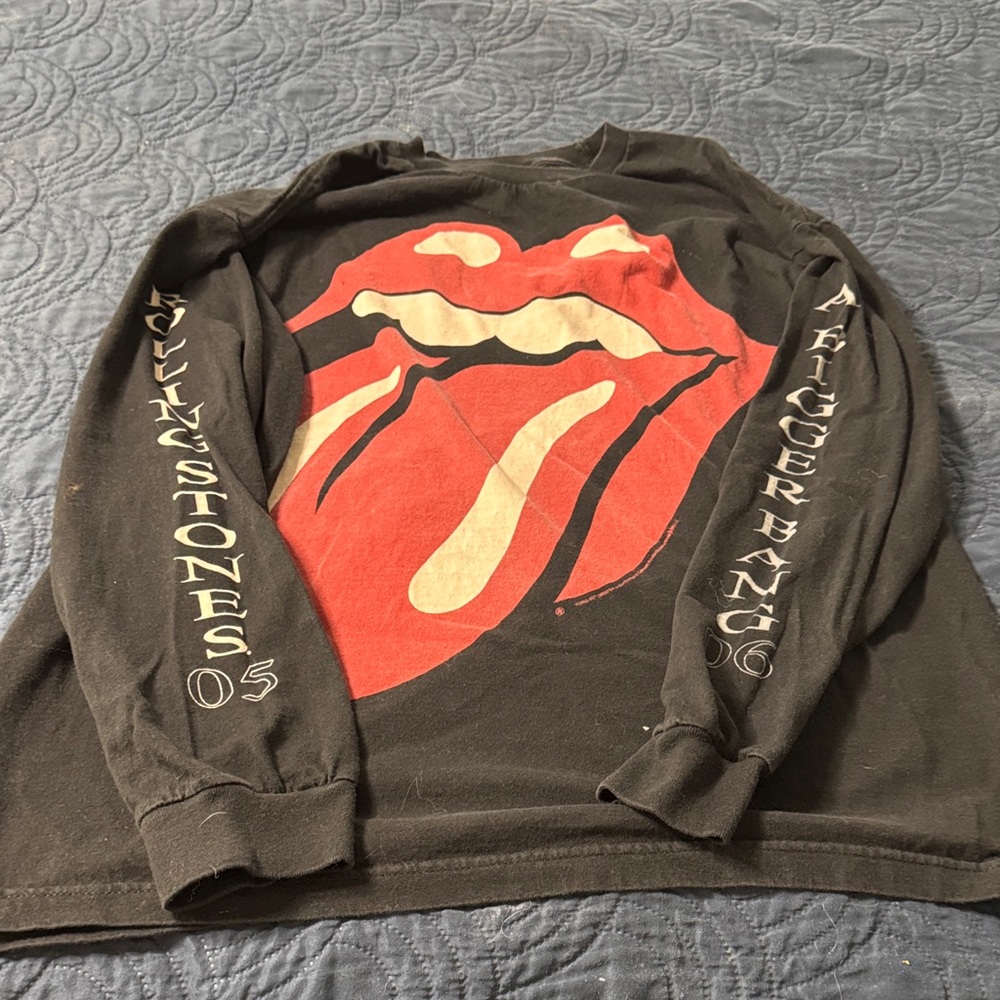 Rolling Stones Black long sleeve T-shirt with Red and Cream Logo